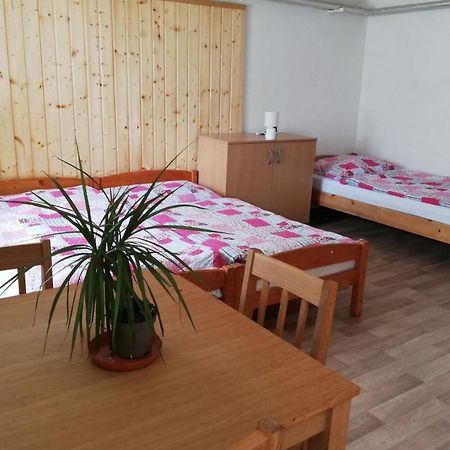 Ferienwohnung Dum U Reky Vyšší Brod Exterior foto
