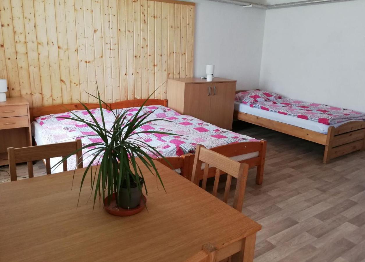 Ferienwohnung Dum U Reky Vyšší Brod Exterior foto